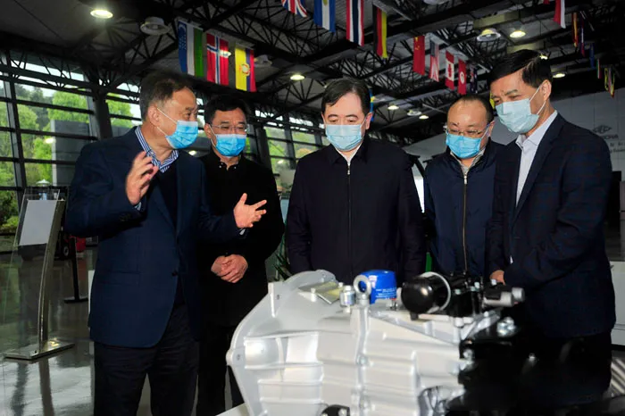 托盘车使用方便吗？适合在哪些地方用呢？